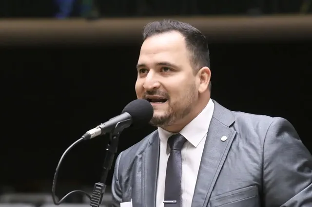 SEGUE NO JOGO – TRE/RO derruba pedido do MPE e libera Rafael Fera para buscar reeleição