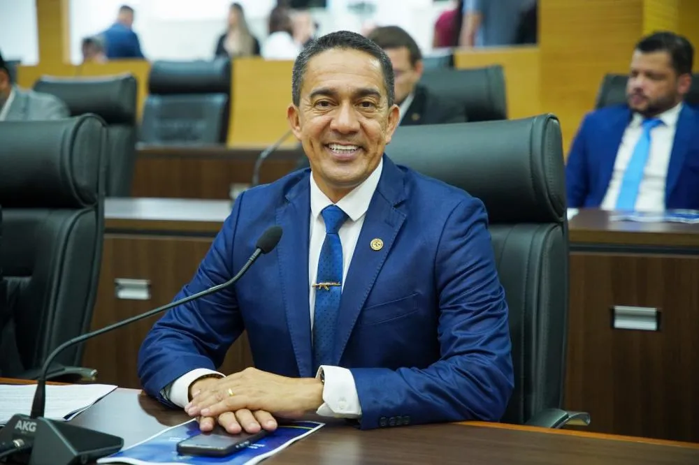 Deputado Eyder Brasil recebeu R$ 124,2 mil em verbas indenizatórias referentes a abril de 2026; gastos com divulgação lideram despesas
