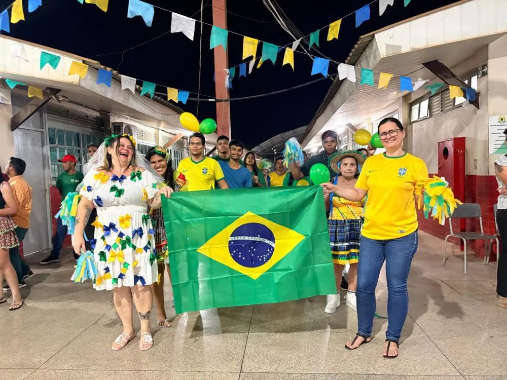 Com o tema “Copa do Mundo e Tradições Juninas”, EJA da Escola Municipal Joaquim Vicente promove noite de integração e aprendizagem